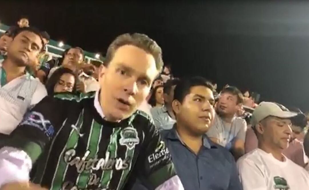 El gobernador que narra futbol