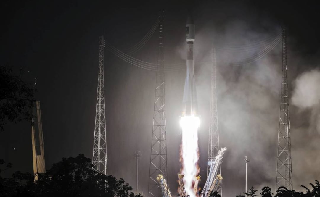 El cohete Soyuz ruso despegó en vertical desde la Guyana Francesa. (FOTO: EFE)