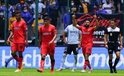 Toluca derrota a Tigres y se coloca momentáneamente como líder