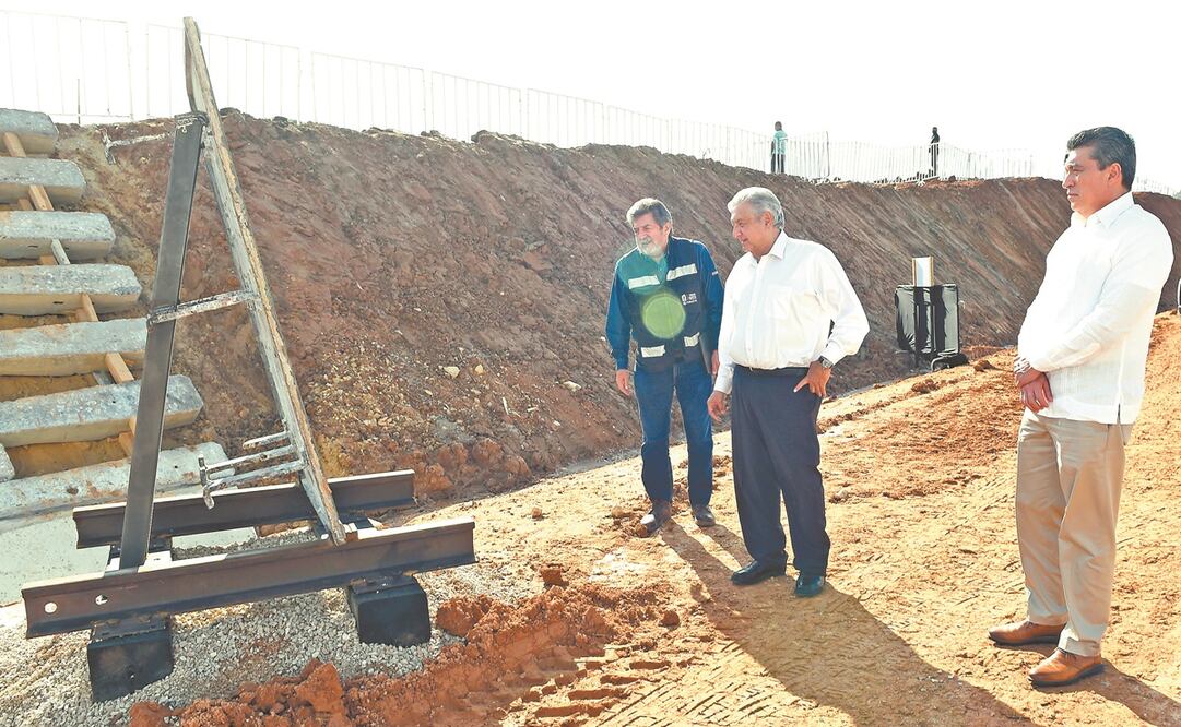 El presidente Andrés Manuel López Obrador encabezó la supervisión de las obras del Tren Maya en Chiapas. Foto: PRESIDENCIA