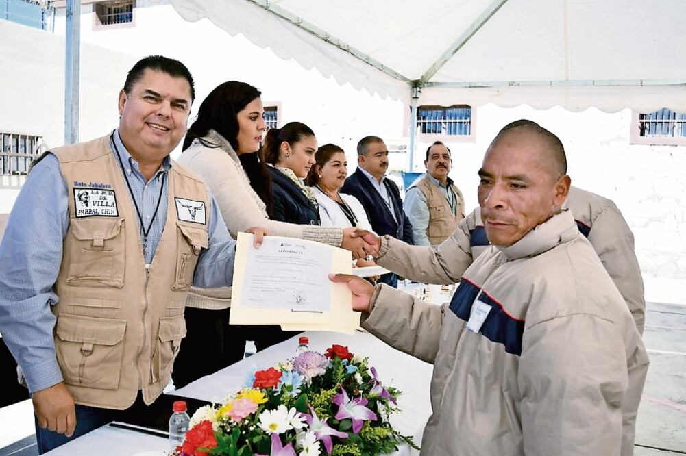 Los reos deberían recibir apoyo emocional y capacitación laboral dentro de la institución penitenciaria en la que se encuentren, según Manpower (ARCHIVO EL UNIVERSAL)