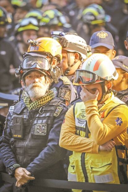 El Foco. Dan a la CNTE reparto de plazas; ¿a EU, el control de fronteras?