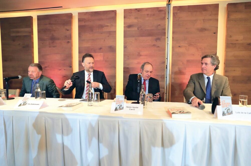 Durante la presentación del libro ¿Y ahora qué? México Ante el 2018, analistas dialogaron sobre el avance del Sistema Nacional Anticorrupción (IRVIN OLIVARES. EL UNIVERSAL)