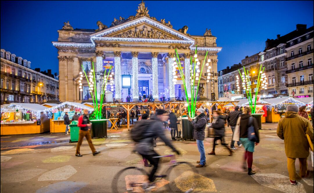En Bruselas, Bélgica, hay instalaciones luminosas de arte en calles importantes y vías importantes. (Foto: Turismo Bruselas)