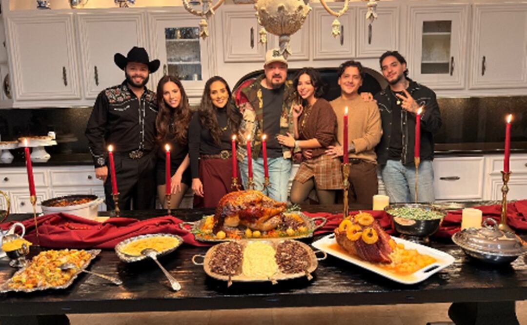 Los Aguilar celebran en familia el Día de Acción de Gracias.