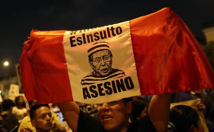 Más de 230 escritores, entre ellos Vargas Llosa, rechazan indulto a Fujimori