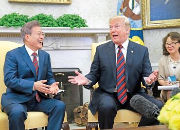 Trump considera aplazar cumbre con Norcorea