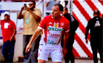 Leyendas del Necaxa pierden en duelo del Centenario ante Figuras Internacionales