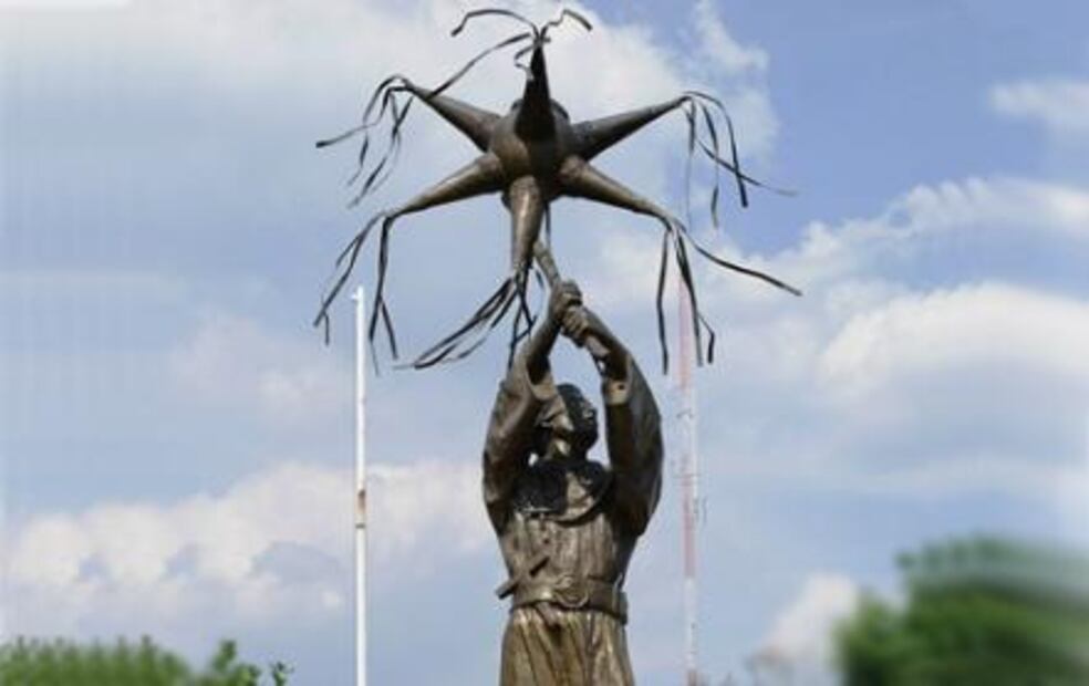 Piñatas: los símbolos multicolores del país