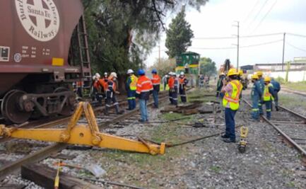 Se descarrilan 6 vagones de tren tras desprendimiento de rieles en Tlalnepantla 