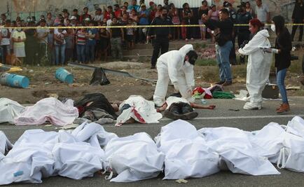 Repatrian cuerpos de 15 guatemaltecos fallecidos en accidente en Chiapas