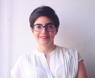 “El desarraigo es una zona muy rica para explorar la sensación de dolor”: entrevista a Alia Trabucco Zerán