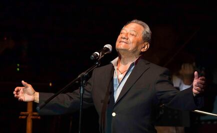 Armando Manzanero canta para apoyar a pacientes de leucemia