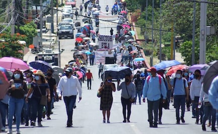 Ya vacunados, maestros de la Sección 22 del SNTE regresan a protestar a calles de Oaxaca
