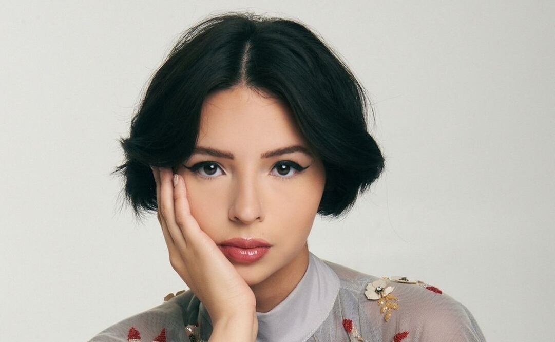 Ángela Aguilar portó uno de los bolsos más caros de la historia. Foto: Instagram @billboardlatin