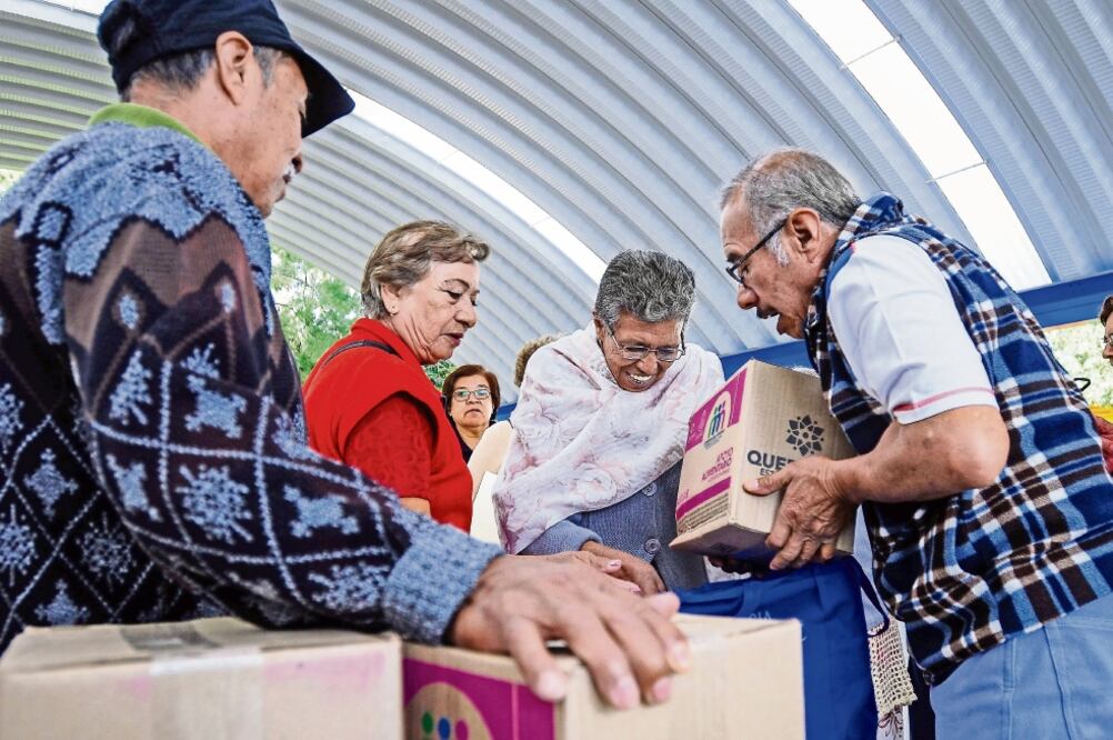 El TEPJF señaló que las autoridades tienen un especial deber de cuidado para que los beneficios sean entregados de tal manera que no generen un impacto negativo o se pongan en riesgo los principios de equidad en los comicios. (ARCHIVO EL UNIVERSAL)