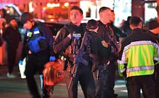 Trump suspende lotería de "green cards" con la que el sospechoso de Brown entró a EU; DV1, "programa desastroso", dice Noem