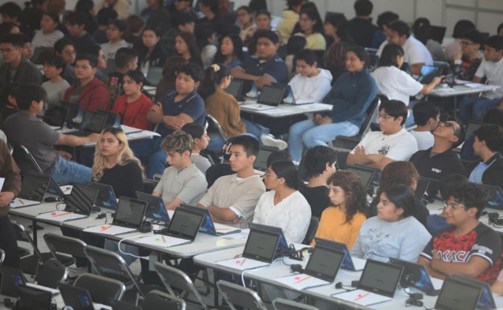 aplicación del examen de control de la UNAM en Oaxaca. Foto: Edwin Hernández
