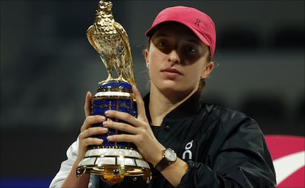 Swiatek logra su tercer título seguido en Doha y hace historia