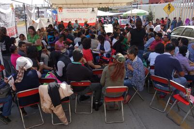 Llama Cué a paristas de Salud a regresar a labores