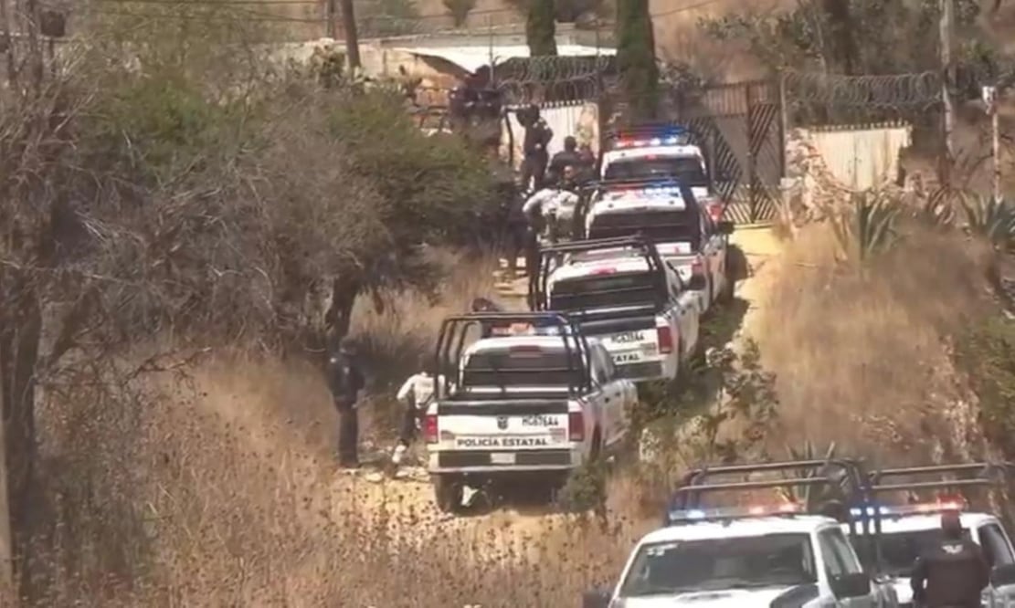 Sujetos armados ingresan a lote de autos  usados en Tula y roban 3 unidades; atraco desata persecución en carretera Tula-Tepeji del Río. Foto: Especial