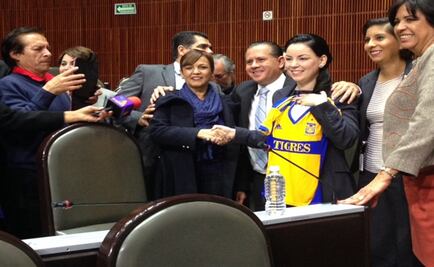 Diputadas apuestan sillas de ruedas al Tigres-Pumas