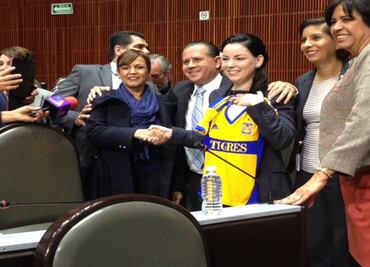 Diputadas apuestan sillas de ruedas al Tigres-Pumas