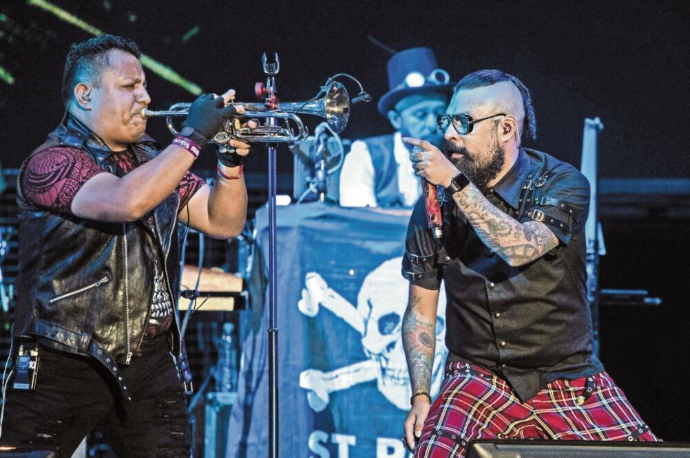 La agrupación de ska sacudió la Arena Ciudad de México. (GERMAN ESPINOSA. ELUNIVERSAL)