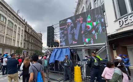 Encienden megapantallas para ver a Grupo Firme en el Zócalo