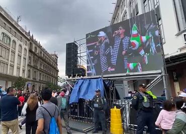 Encienden megapantallas para ver a Grupo Firme en el Zócalo
