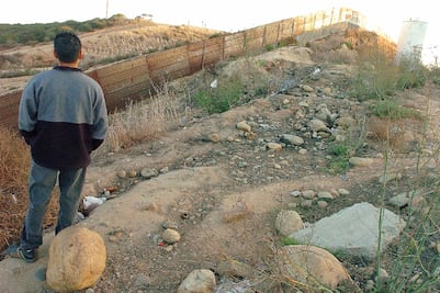 Mancera va por agenda de apoyo a migrantes
