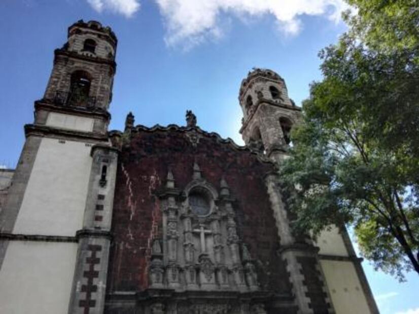 La descuidada Plaza de la Santa Veracruz