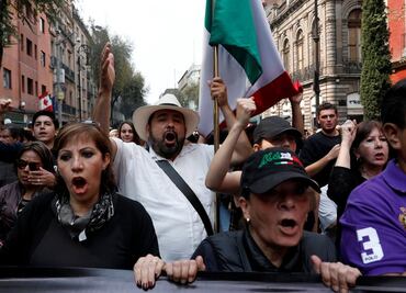 "Chairos" contra "derechairos", el clasismo de los mexicanos que saca a relucir la figura de López Obrador