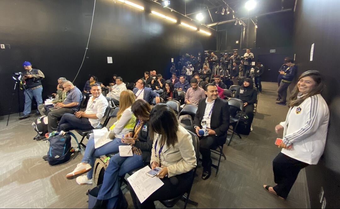 Twitter: @GalaxyPodcast