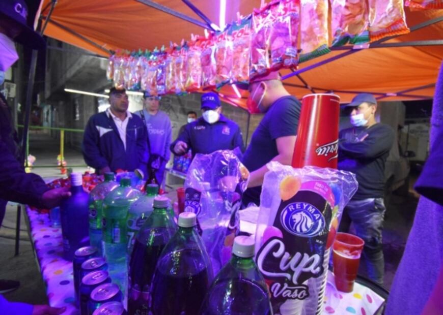 Suspenden fiestas en Ecatepec: una con alberca y otra hasta con grupo norteño