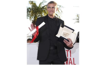 Abdellatif Kechiche subasta su Palma de Oro para financiar su próxima cinta