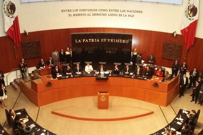 Llega presidenta de Chile a Senado