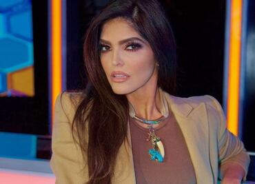 Ana Bárbara se une a la tendencia de mostrar la ropa interior