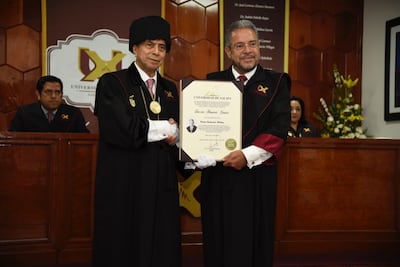 Director de la Fundación Ealy Ortiz recibe doctorado Honoris Causa