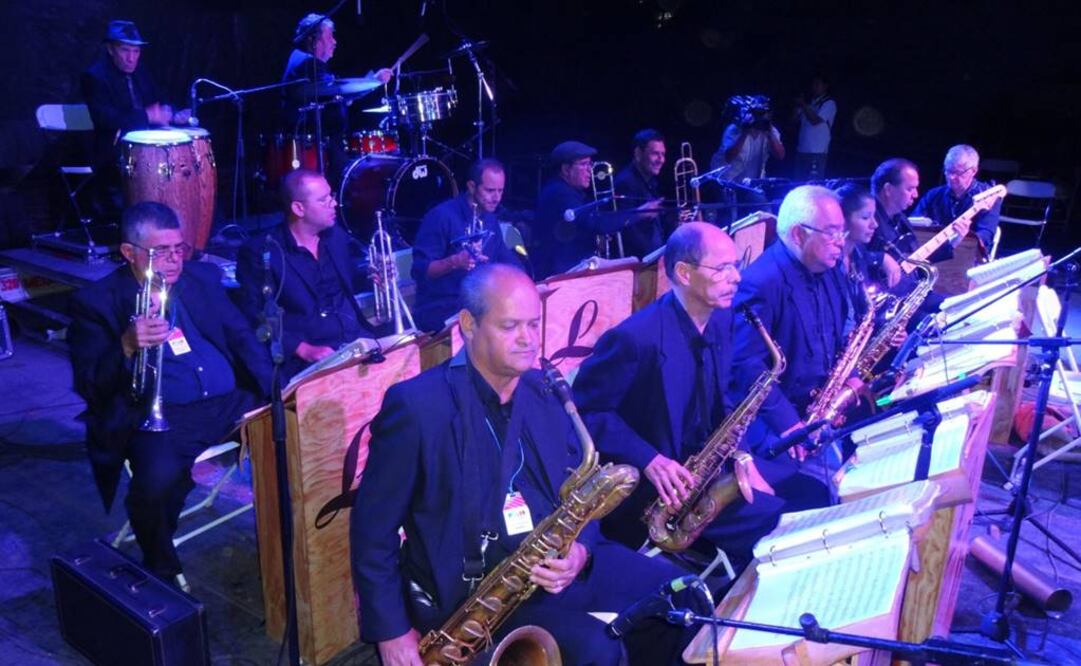 El concierto incluirá temas de boleros como "Perfume de gardenia" y "Vereda tropical". FOTO: Facebook/Orquesta Int. Lubín Barahona y sus Caballeros del Ritmo.