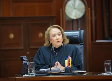 Yasmín Esquivel llama a proteger privacidad de la ciudadanía; pide sustento constitucional para intervenir comunicaciones