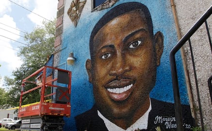 Asesinos del joven afroestadounidense Arbery son condenados a cadena perpetua