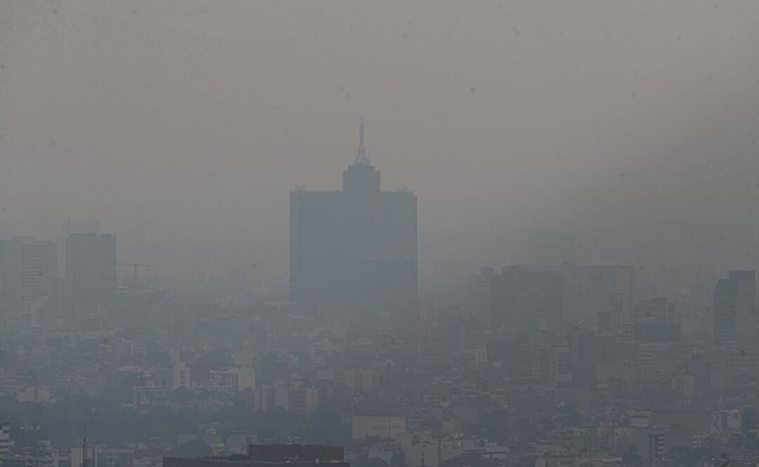 Ayer se registró ambiente brumoso en la CDMX. Foto: Archivo
