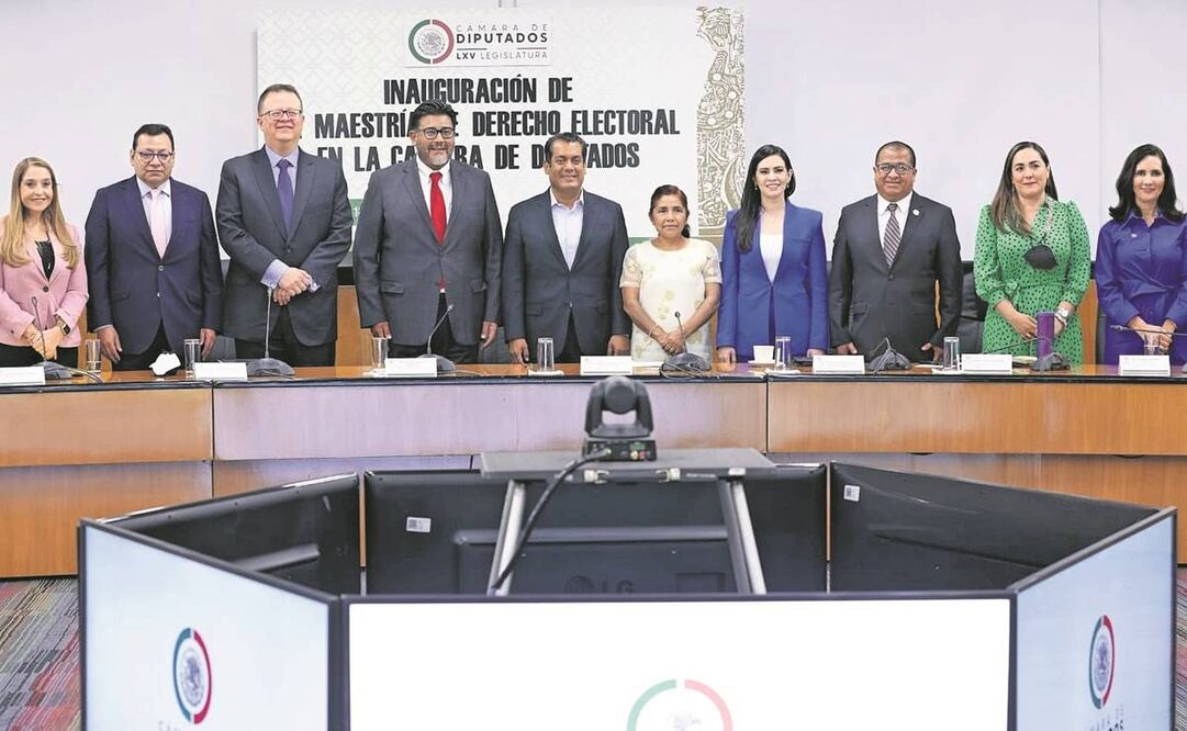  En la Cámara de Diputados fue inaugurada la maestría en Derecho Electoral, que se impartirá a los propios legisladores de la Cámara Baja. Reyes Rodríguez, titular del TEPJF, estuvo presente en el acto. Foto: Especial