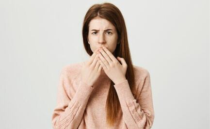 Si quieres tener buen aliento siempre, aplica este truco revelado por un dentista experto