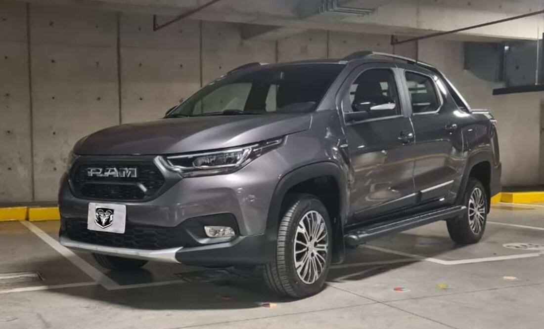 RAM 700 Longhorn, la pick up automática más barata del mercado