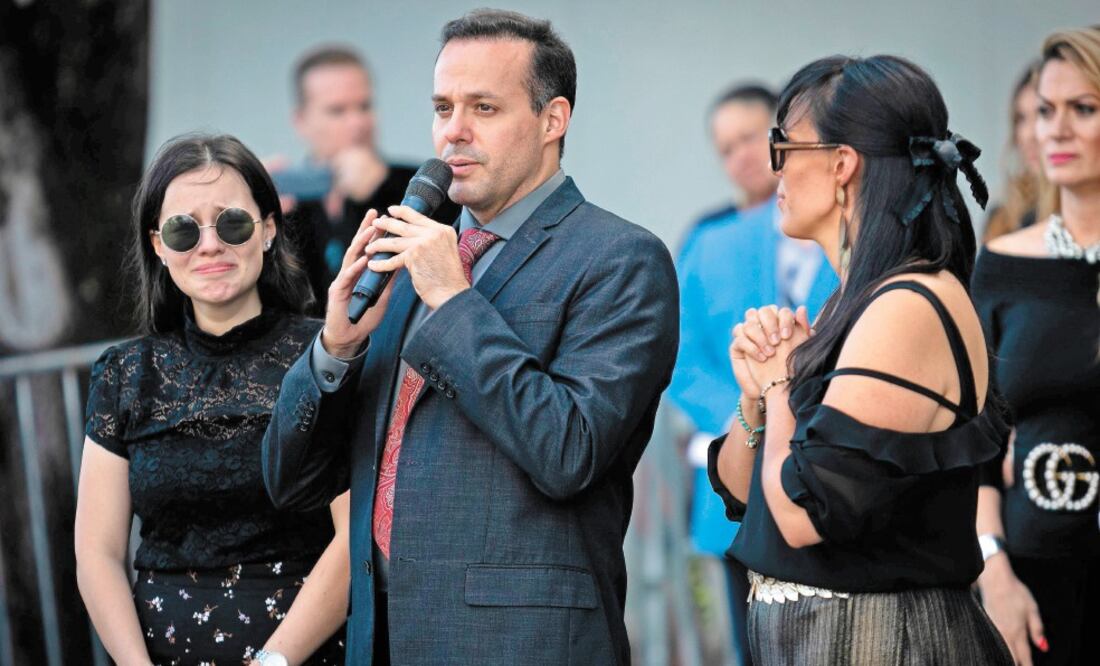 Sarita junto a sus medios hermanos José Joel y Marysol. Fotos: Max Aub. EL UNIVERSAL