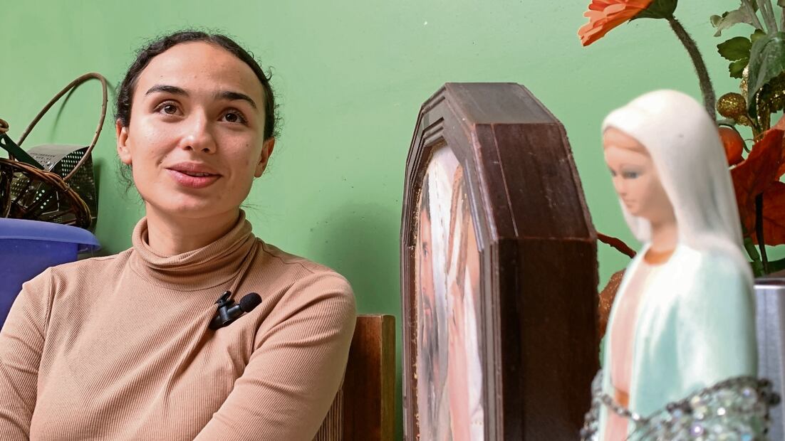 Mariela Álvarez asegura que su esposo, Bernardo Cruz Medina, es un hombre amoroso con sus hijas y de un corazón noble. Foto: Carlos Arrieta / El Universal