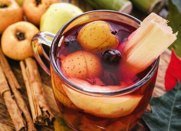 Cuántas calorías y azúcares tiene el ponche de frutas