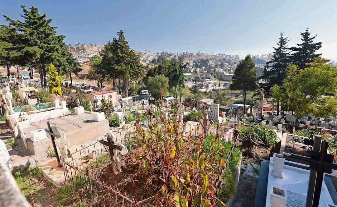 El Edomex impulsa la inhumación con procesos biodegradables. Foto: Alejandro Vargas / EL UNIVERSAL